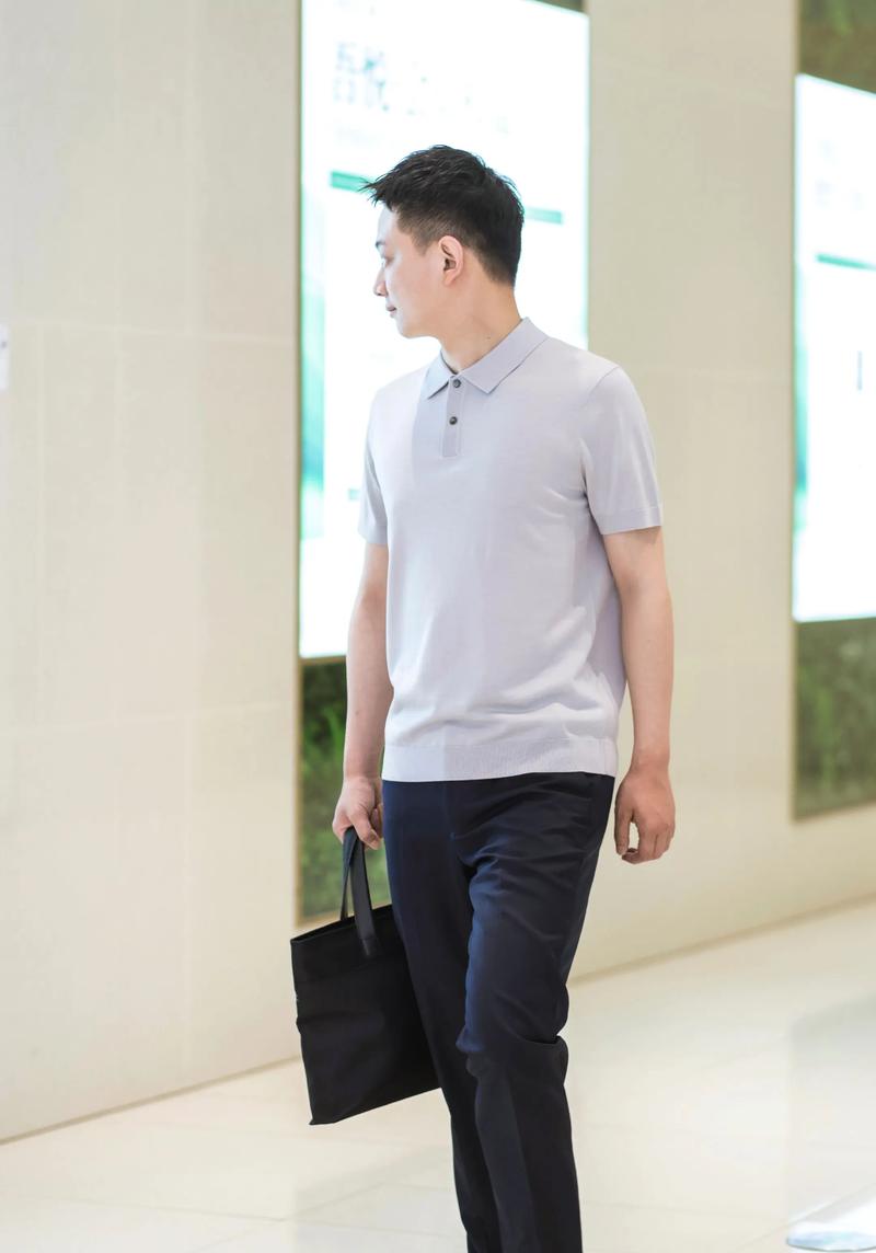 时尚潮流下仙桃女装定制行业的风向标
