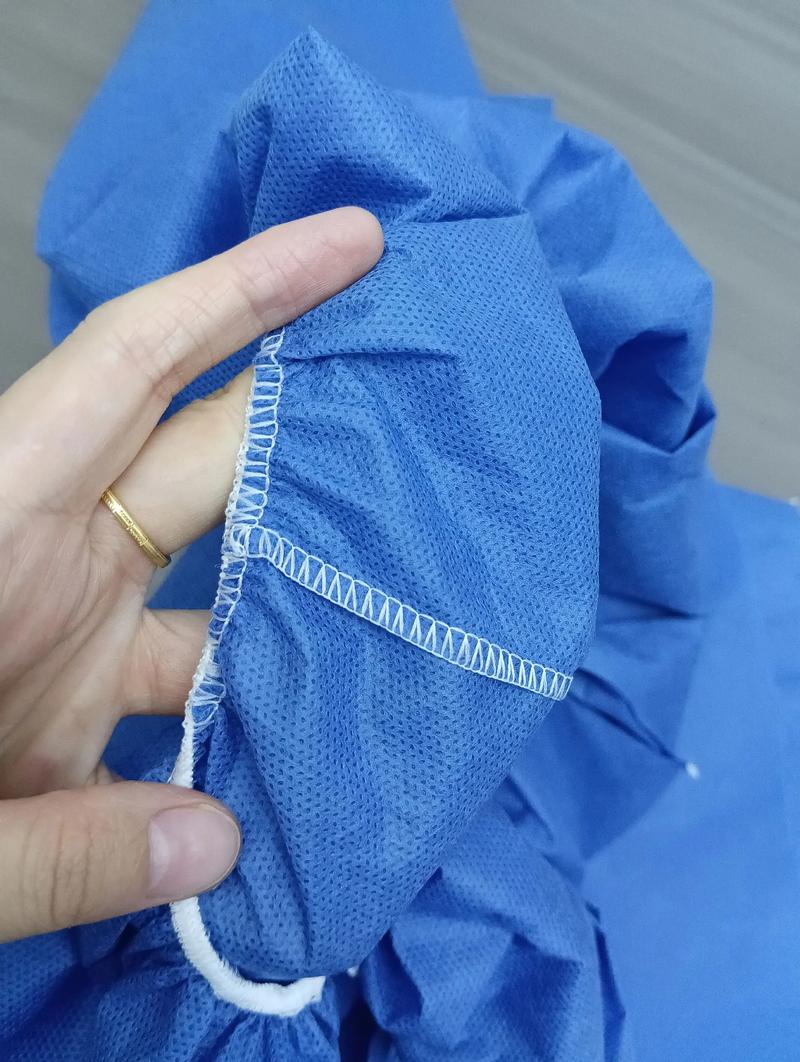 时尚潮流风向标：美美哒服装工作室引领年度趋势